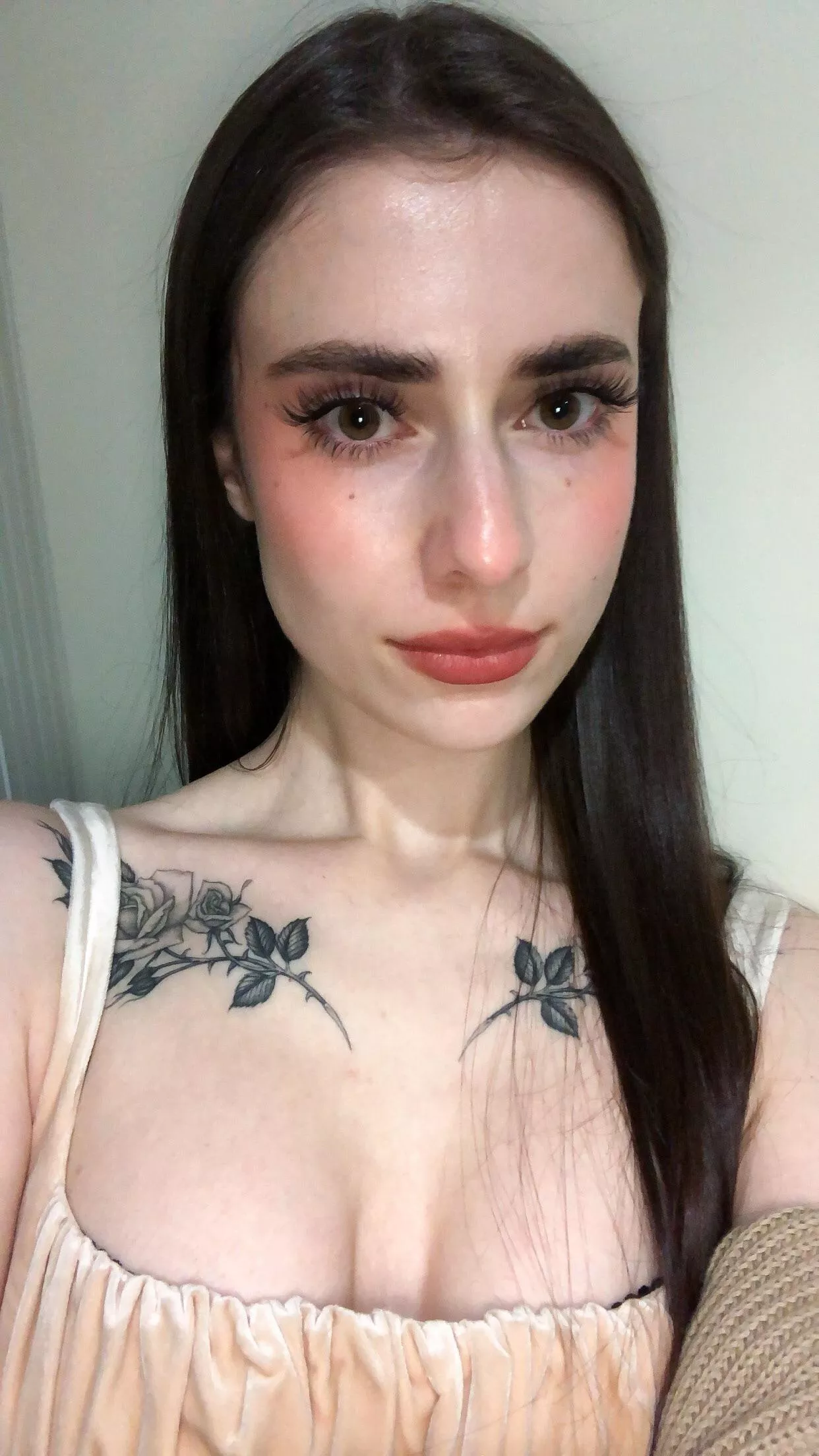 doe-eyed goofy gf here 🧌