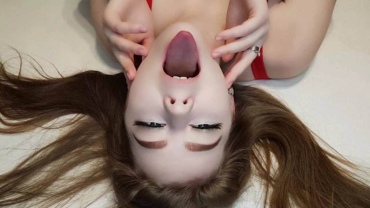 Honey, I'm lying in my favorite position. 😍I want to feel your touch.💥 your cock.🍌 do you like my position?🔥My OF link below Honey, I'm lying in my favorite position. 😍I want to feel your touch.💥 your cock.🍌 do you like my position?🔥My OF link below