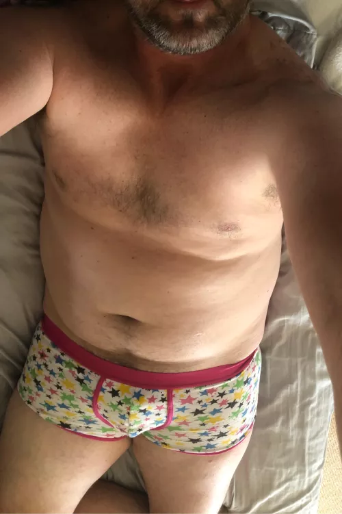 Lazy home alone …… DMs open