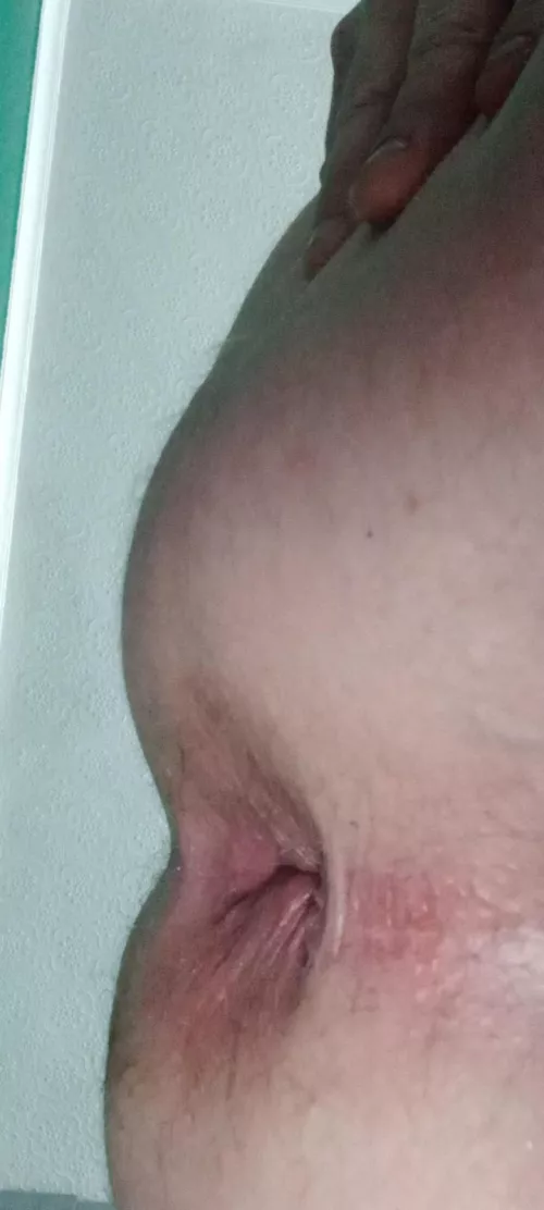 not a massive gape but I starting to get there, any tips to get wider and best way to take pics?