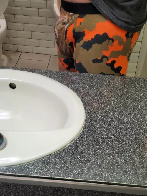 This deer comes at you in 3D 😉