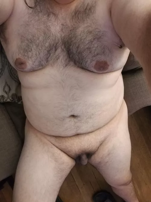 27 M. Thoughts on me completely flaccid? Feel free to say hi!