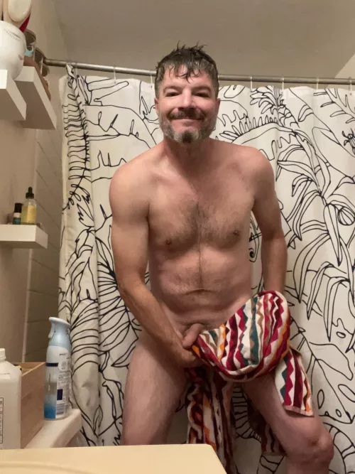 (41) Morning Shower who’s getting in?