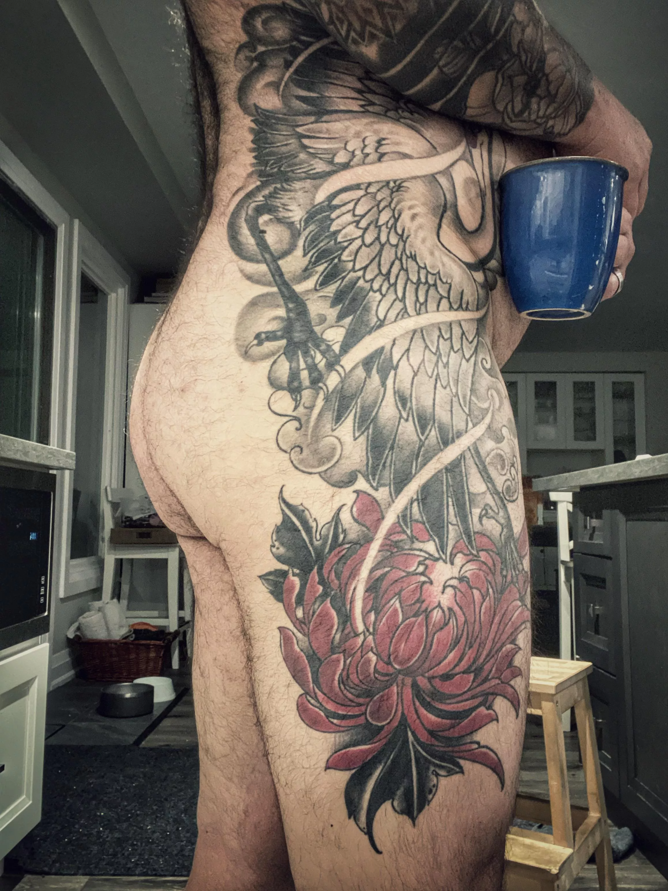 Butt it’s only Thursday… You. can grab it if you refill my cup 😎 [m55]
