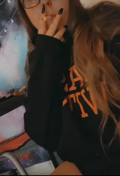 Cold weather is coming 🥲 hope I’m still cute 🥰