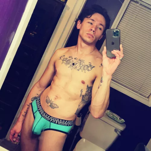 Don’t mind me, just trying on the new underwear my boyfriend bought for himself. 😂🤣🤷🏻‍♂️💁🏻‍♂️