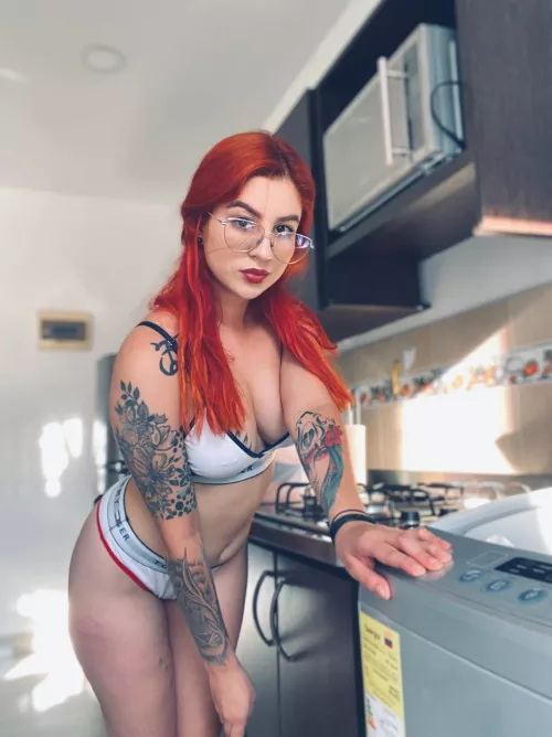 I’m in my bed alone,I'm free wanna try me😈