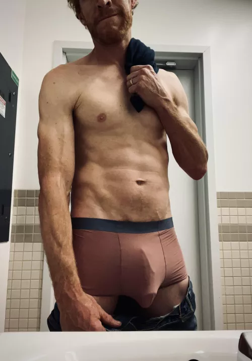 Would you meet me for a quicky in the family bathroom…?