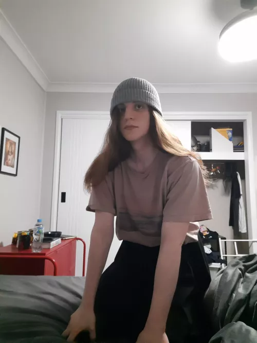 I feel like I give off real comfy vibes... what do you think?