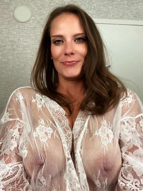 I get really turned on when you rub me through the lace