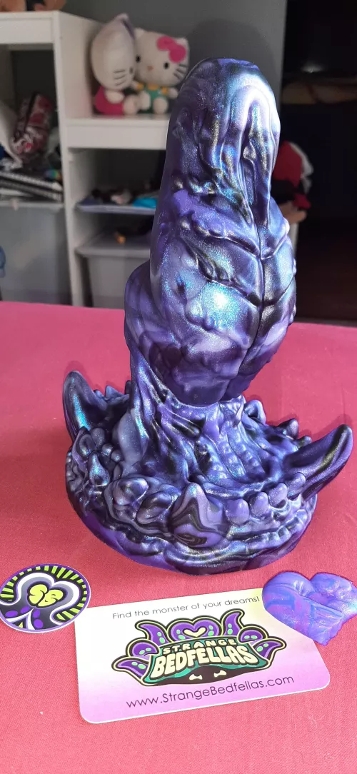 L/Super soft Ohdan. The pictures does NOT do it justice enough ; he's like a shimmery black opal 🌌💙🔮