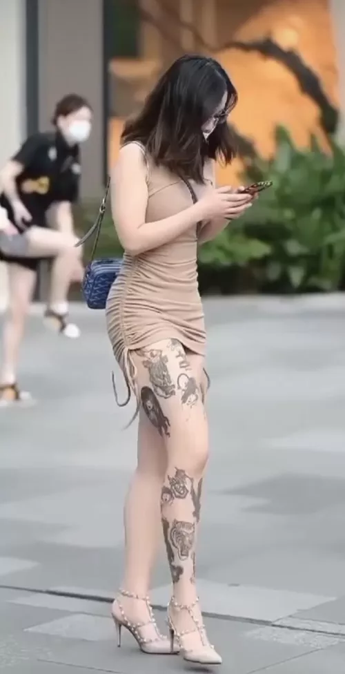 Tattoo girl