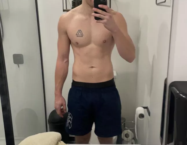 24m straight let’s compare dicks and body