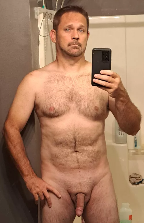[44] 6'0 207lbs
