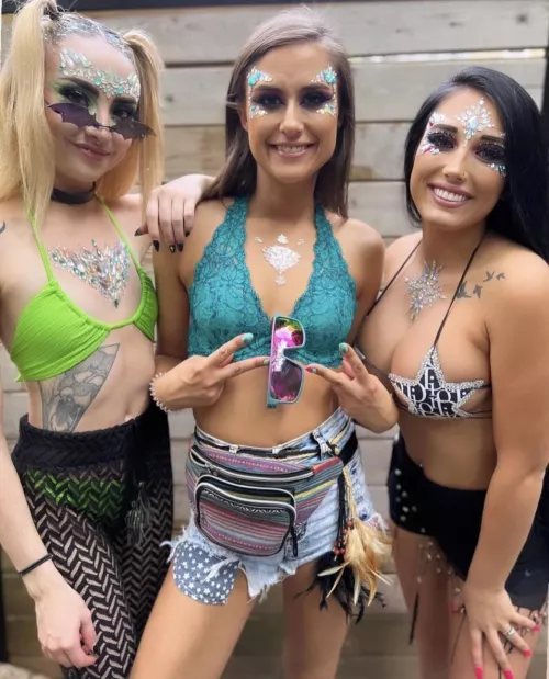 Festival Babes