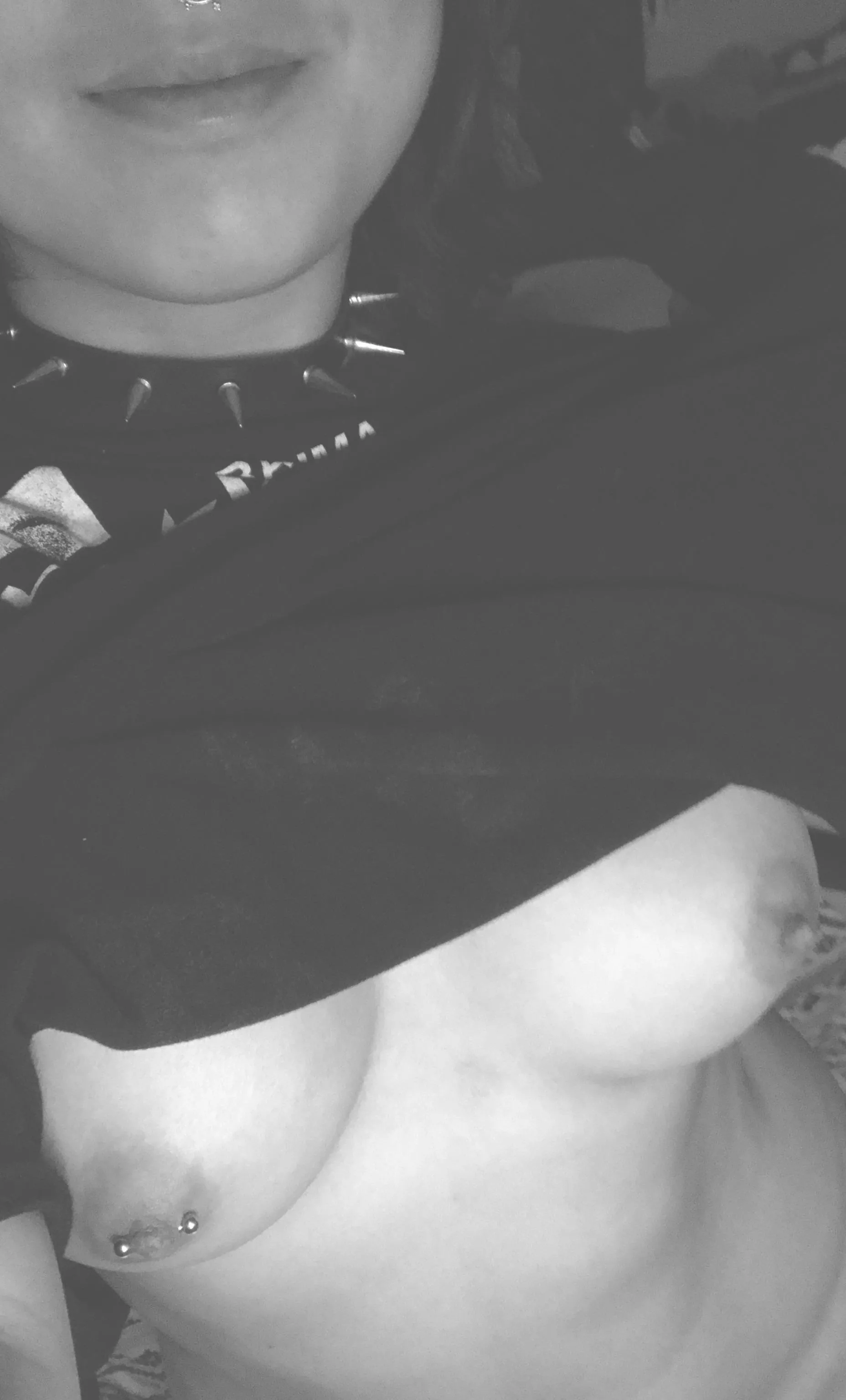 Love my spike collars🥰🖤🤍😘