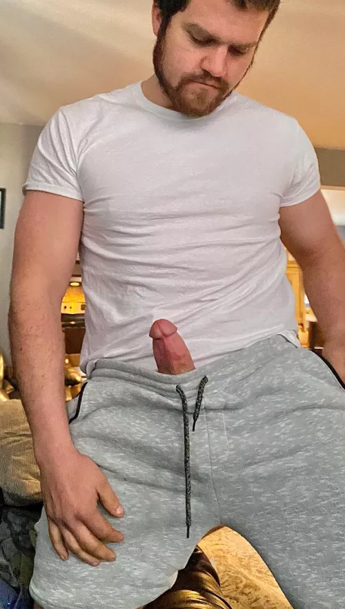 Someone's looking to play 😈