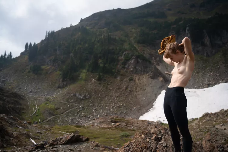 Sports bra not required here 🏔