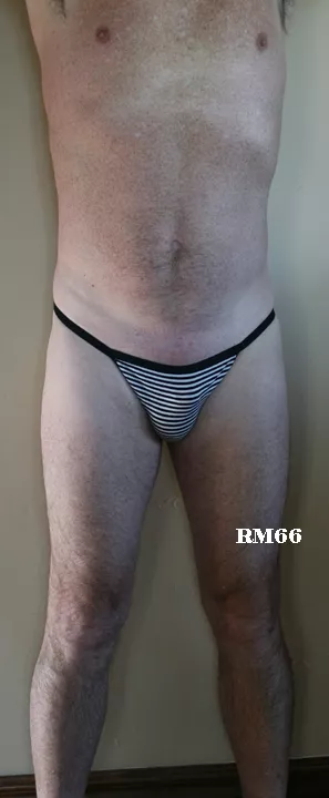 Striped V-string
