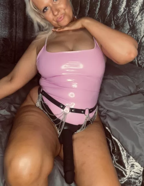 When you’ve been looking to hop on hot blonde domme dick all night then I pop up on your feed…must be fate