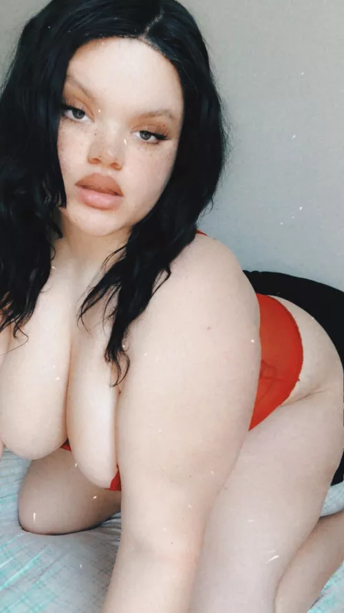 Who should I message when I’m horny?😈💦