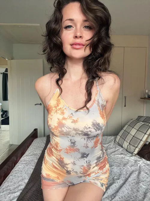 Would be a crime to wear a bra in this outfit