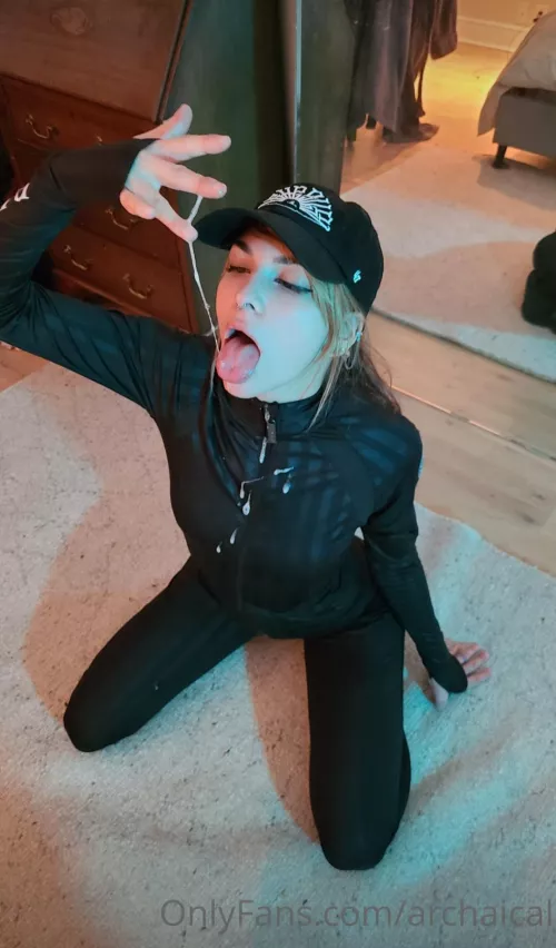 Yeah I'm about fitness... Fitness diyuck in my mouf