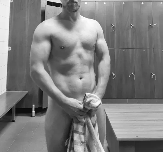 cum and play 😈 daily content/custom requests