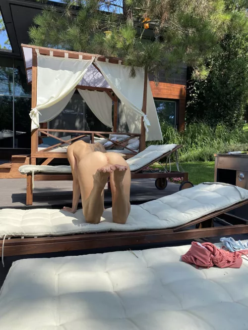 Do you mind if I show off my beautiful ass a little