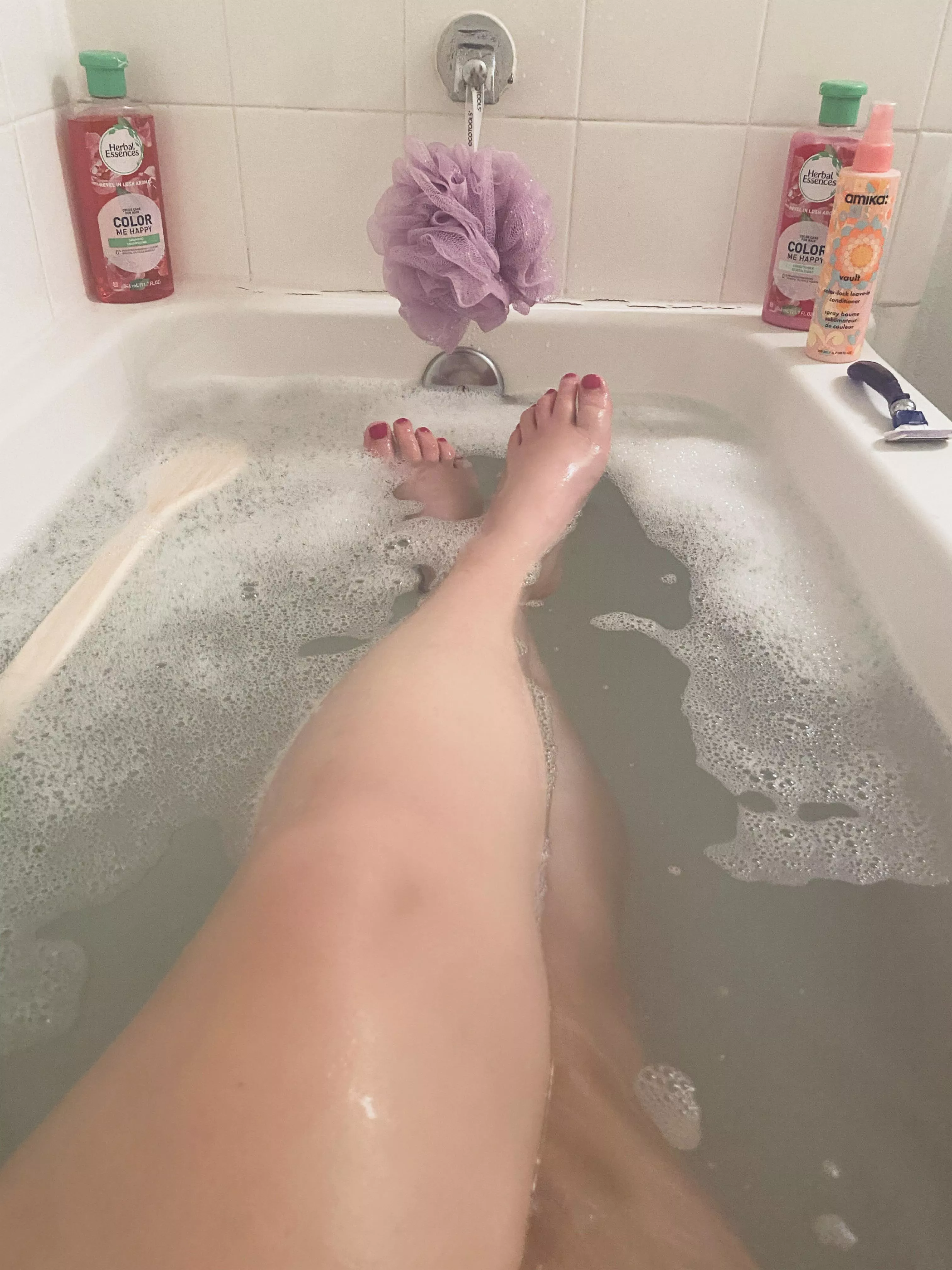 feet licker 🤭🤭