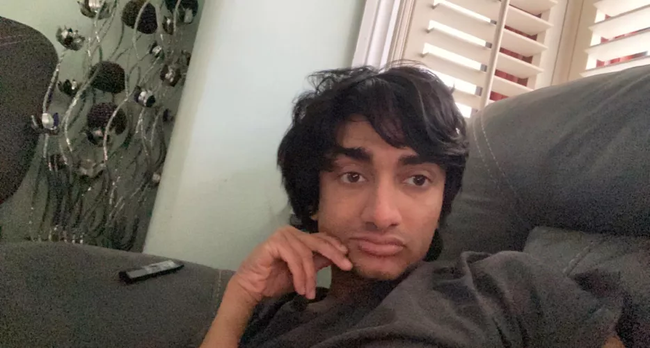 Happy Sunday Gaysians😚