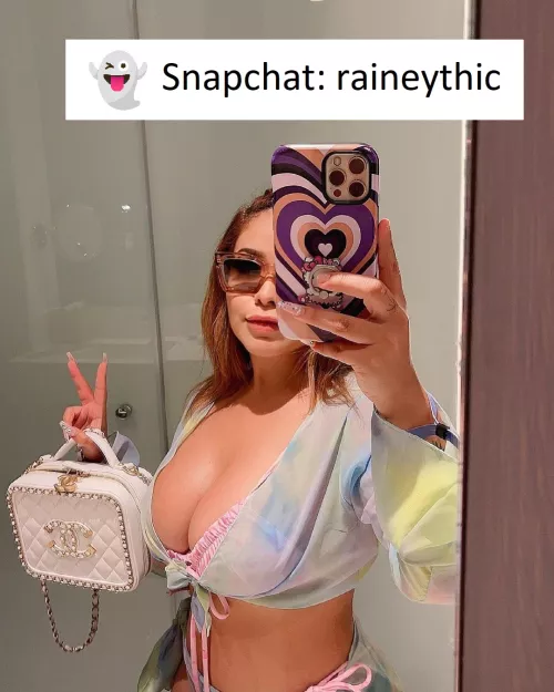 hi there, daddy can i have alot of good time tonight one more time ?? 😍