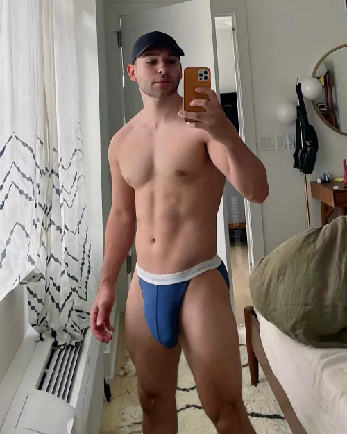 It’s so heavy 🥵