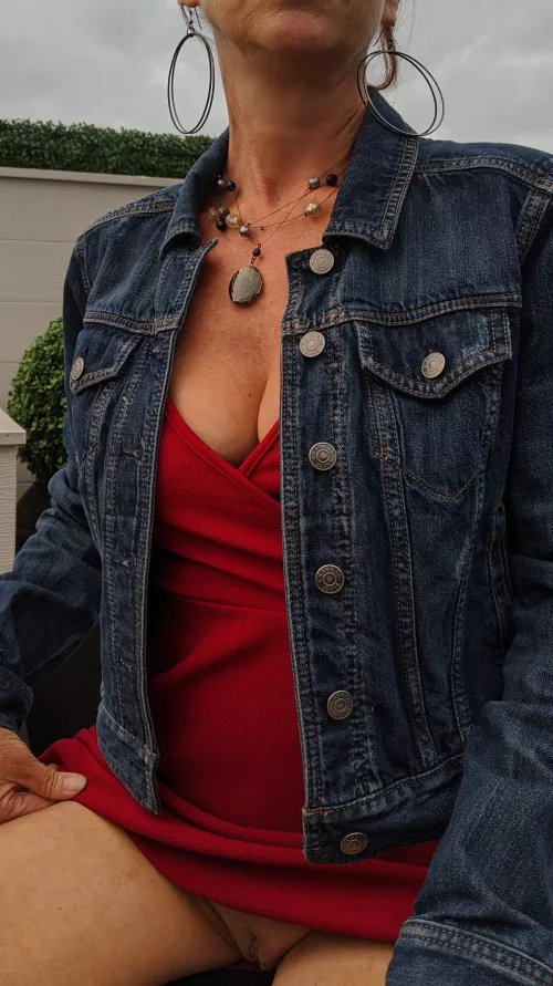 (oc) The server asked for my order, so I turned to him, and said, I'll have a Pinot Grigio.