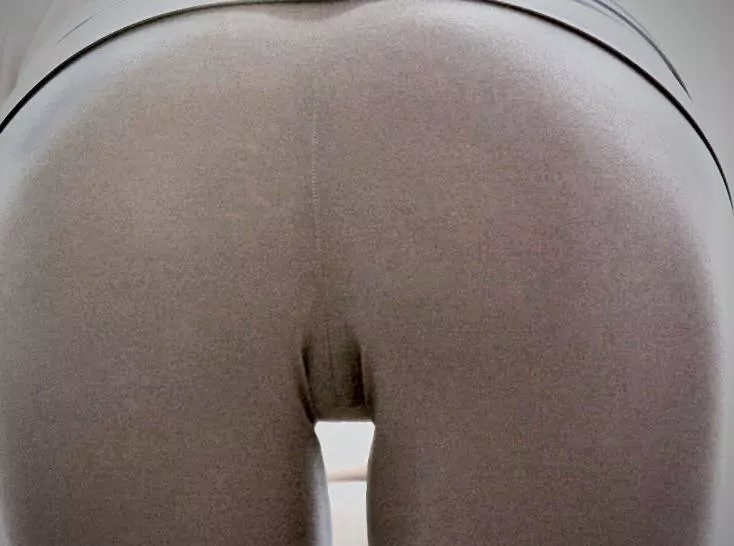 Wife’s toe gap