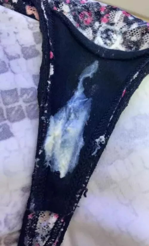 yumm panties🤤💦