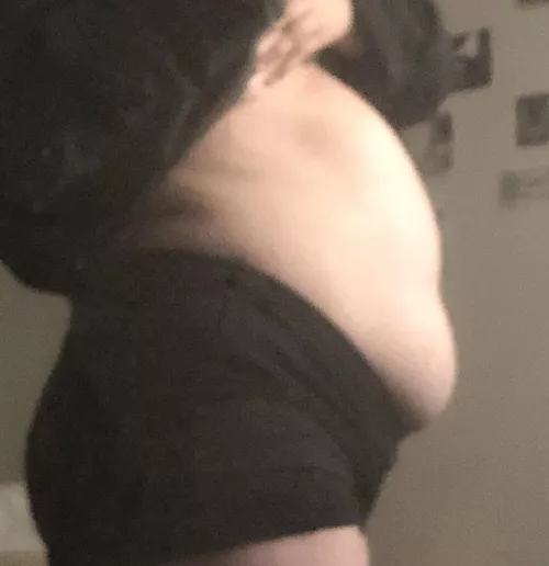 Blurry Pic of a Good Bloat <3