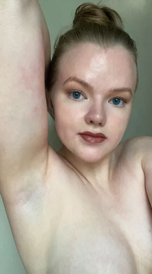 Freshly shaven for you 😊