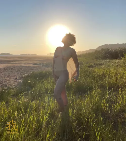 🎶 Give me the sun for just a year; I’ll kiss the sky and disappear. 🎶