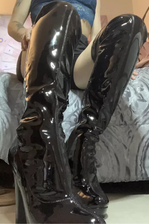 I can’t help showing them off , they are just so sexy 😵‍💫