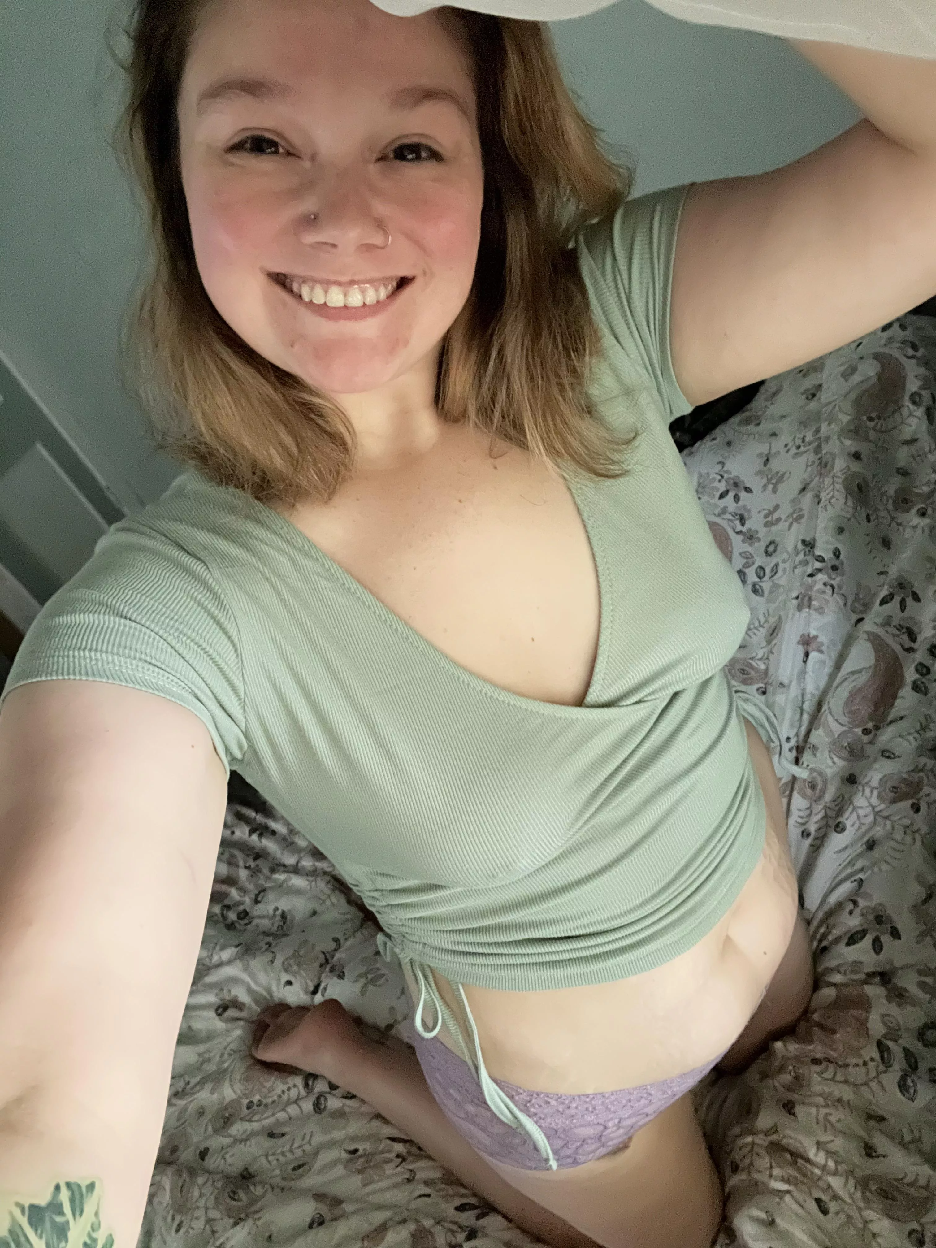 Just your typical mom next door 😜