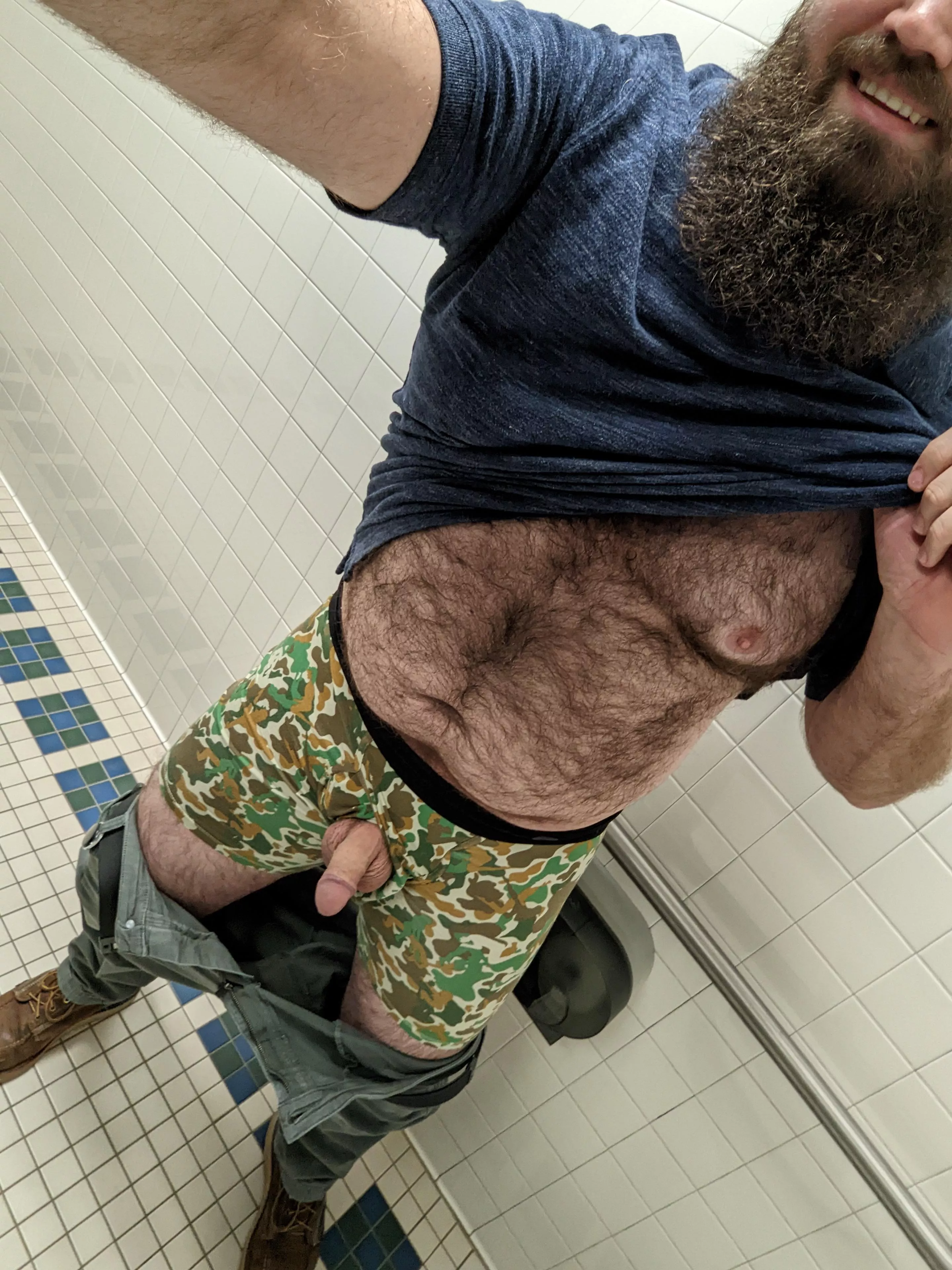 Mondays are only days in the office. it's fun to sneak to the bathroom and take pics, but I enjoy working without pants on better. π Mondays are only days in the office. it's fun to sneak to the bathroom and take pics, but I enjoy working without pants on better. π