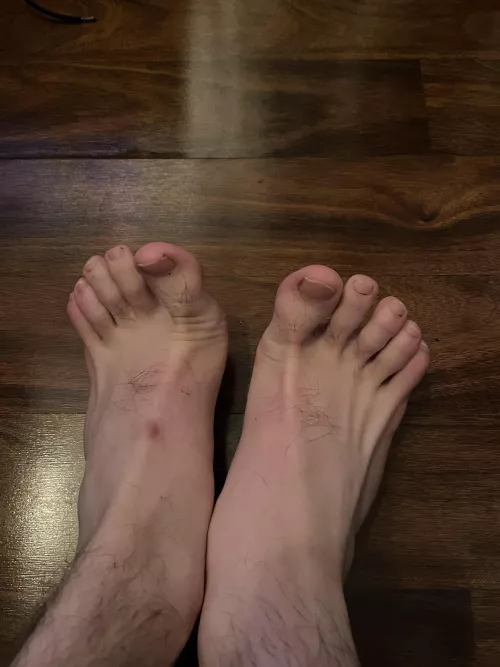 Ugh I’ve been on my feet all dayyy 😩