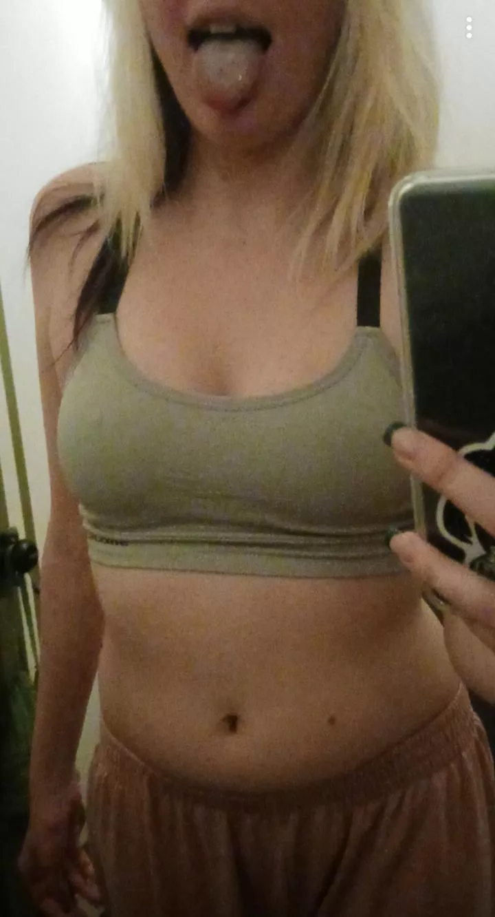 😛
