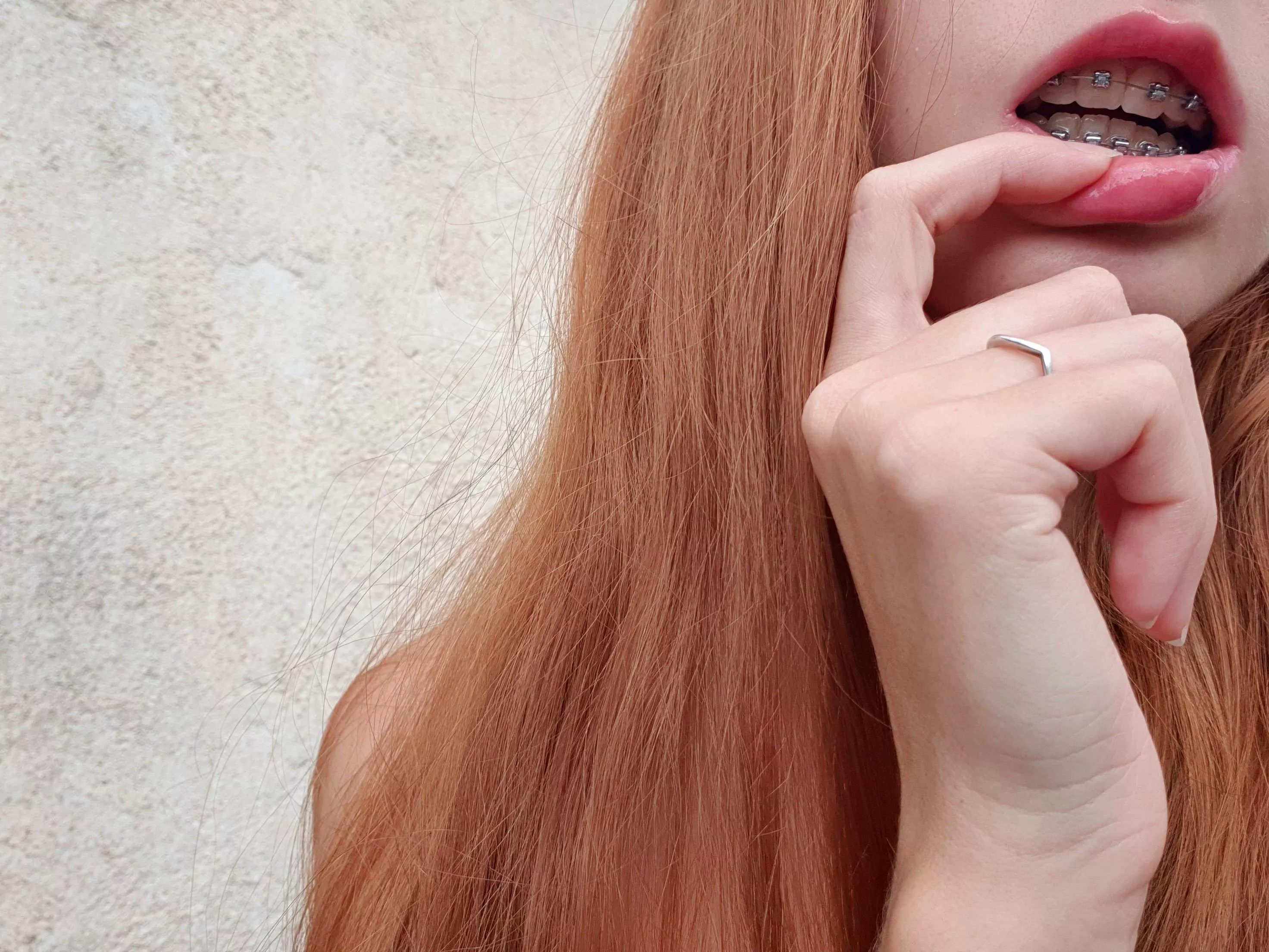 Bite my lips 👅