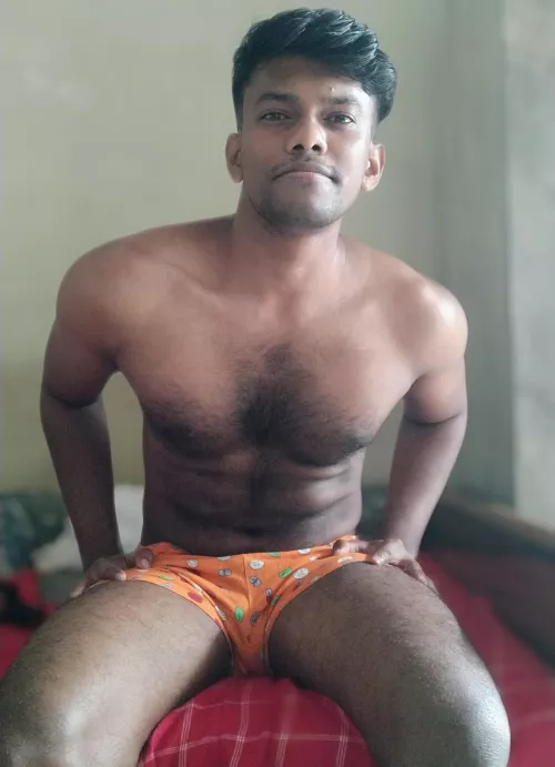 can I get some love 😋😬