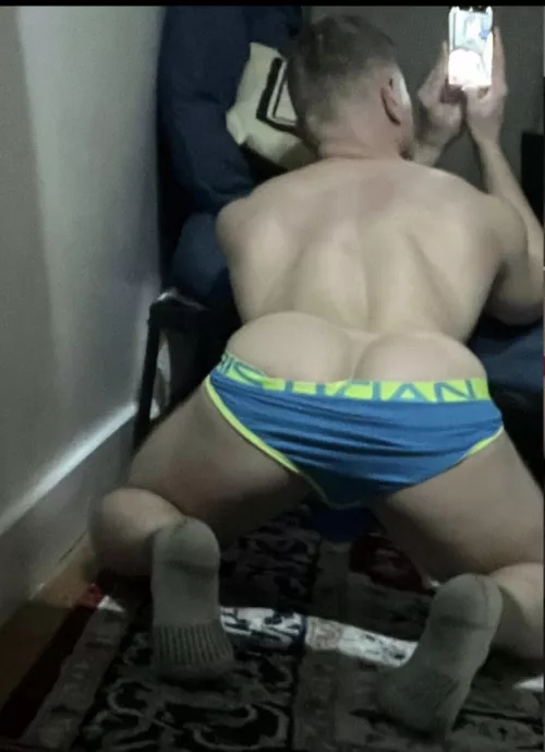 Done lot’s of squats to get bubble butt result 😈