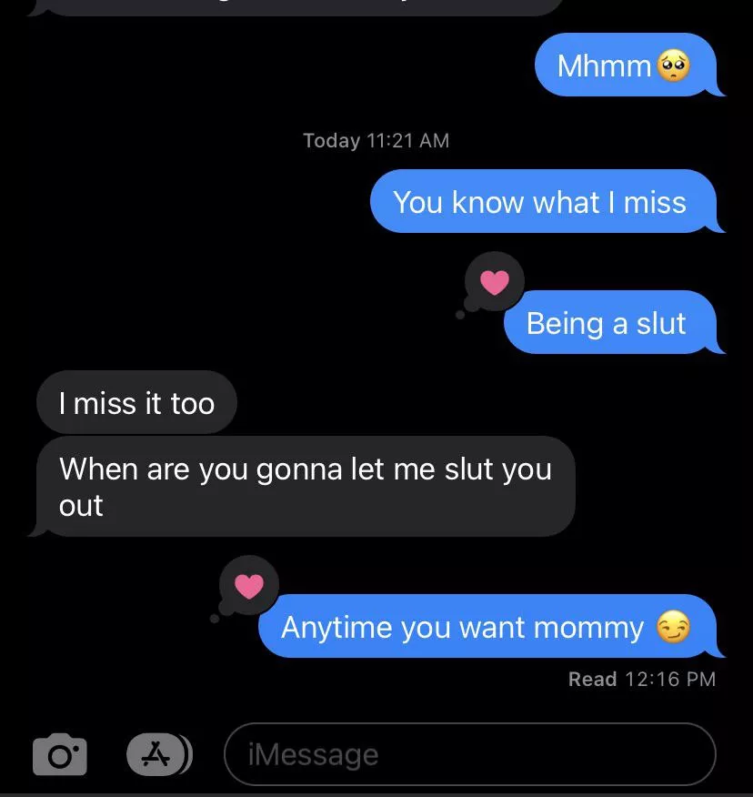 Those midday texts from her to keep you going 🥰