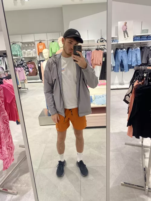 You like athletic guys?