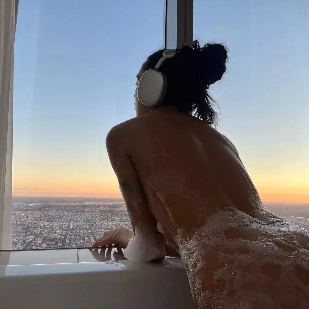 Dua Lipa